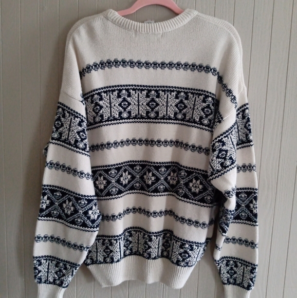 Knights of Round Table Knit Sweater - Picture 2 of 4